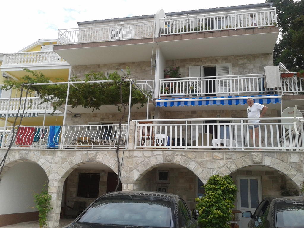 Apartments Loncarevic สลาโน ภายนอก รูปภาพ