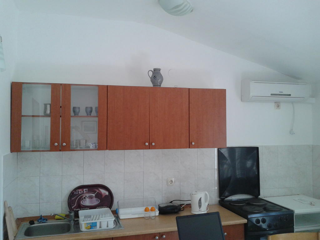 Apartments Loncarevic สลาโน ห้อง รูปภาพ